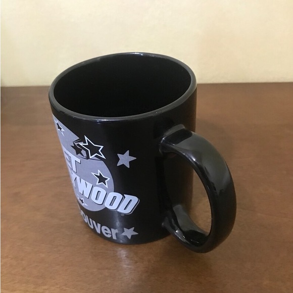 Planet Hollywood Vancouver 1991 Black and Silver Ceramic Mug, 90s Movies - Picture 7 of 8